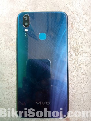 Vivo y11